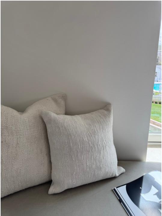 Small White Pillow (built-in bench)