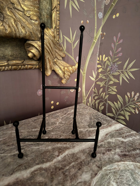 Easel