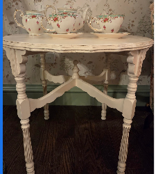 Hand-Painted Fluted Accent Table with Gilded Accent