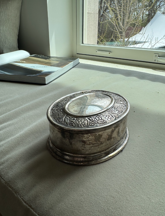 Silver Vintage Box w/Lid