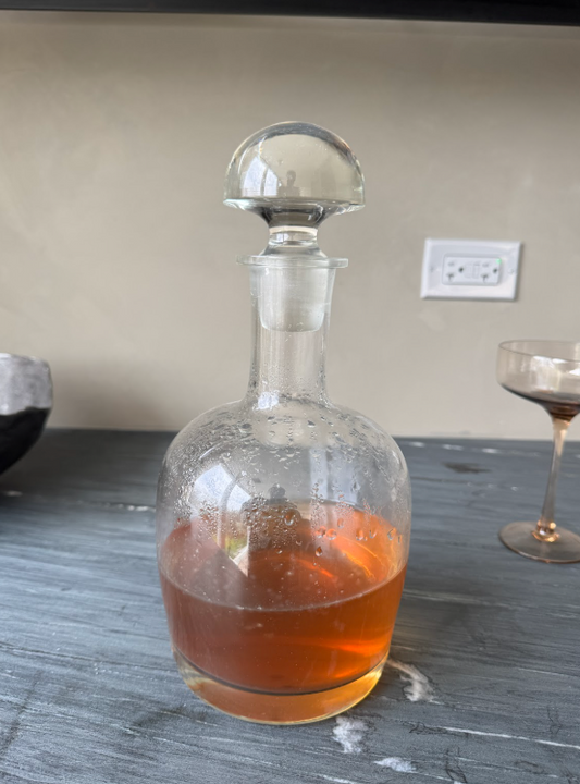 Clear Decanter with Stopper