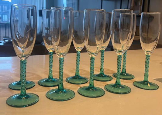 Vintage glassware (Set of 10)