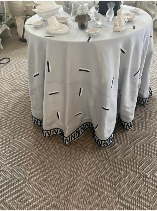 Tableskirt