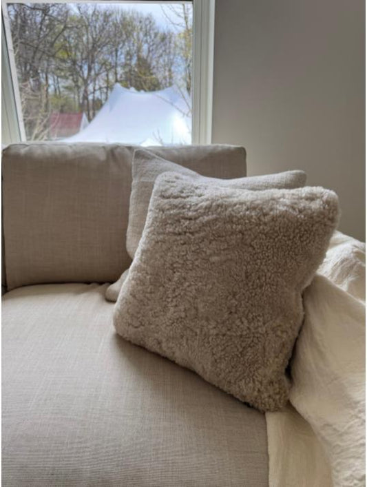 Curly Sheepskin Pillow in Pearl