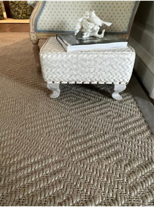 Footstools/Ottomans